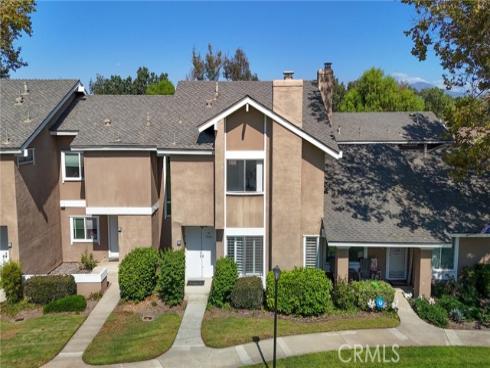 26 Helena 69 , Irvine, CA