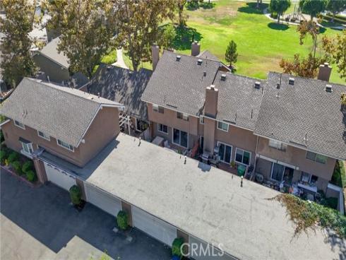 26 Helena 69 , Irvine, CA