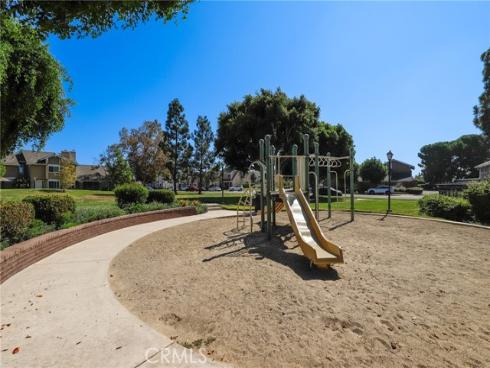26 Helena 69 , Irvine, CA