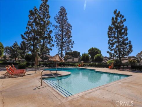 26 Helena 69 , Irvine, CA