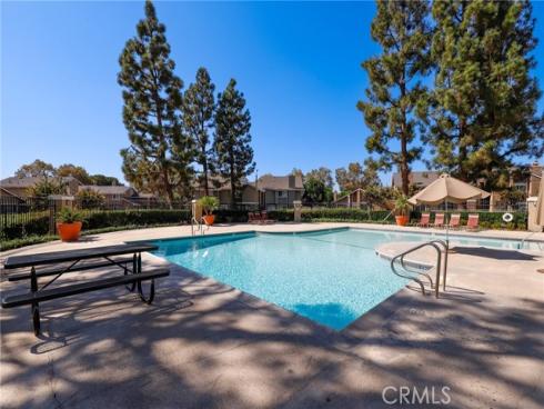 26 Helena 69 , Irvine, CA