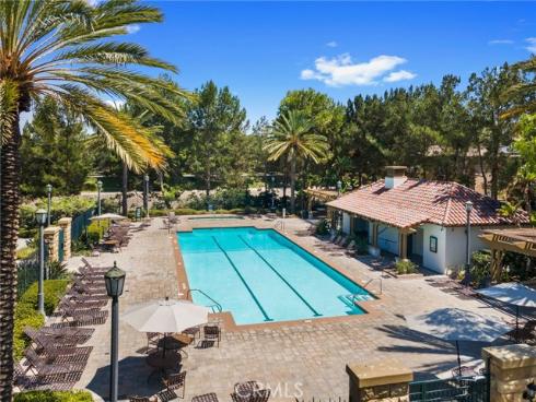 9 Preston , Irvine, CA