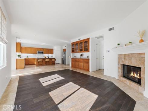 75 Ashford , Irvine, CA