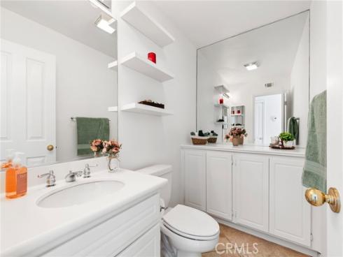 75 Ashford , Irvine, CA