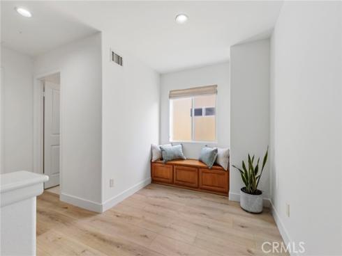 75 Ashford , Irvine, CA