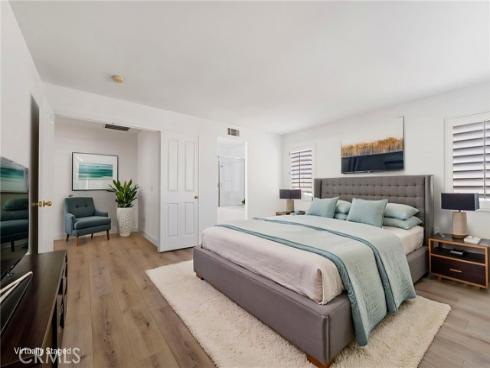 75 Ashford , Irvine, CA