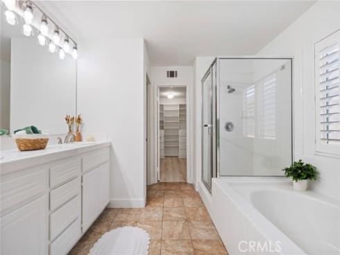 75 Ashford , Irvine, CA