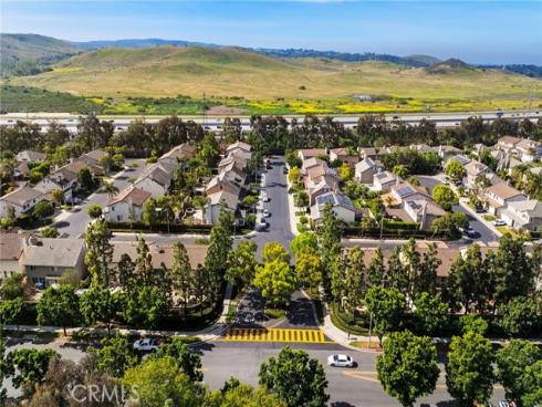 75 Ashford , Irvine, CA