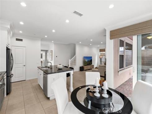 21 Somerton , Irvine, CA