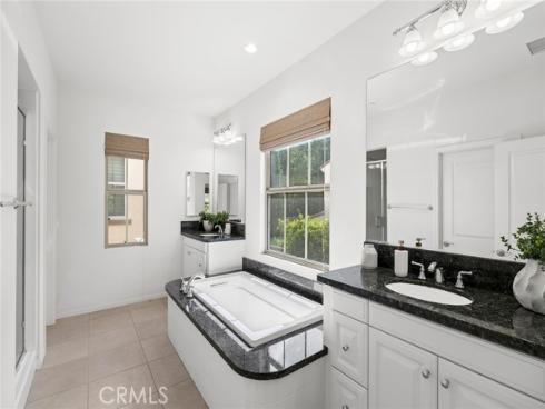 21 Somerton , Irvine, CA