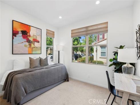 21 Somerton , Irvine, CA