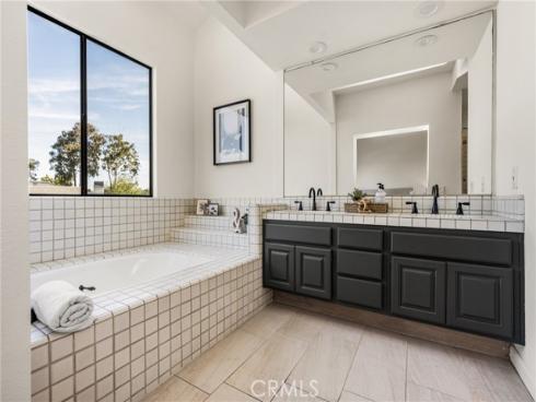 30 Waterway 43 , Irvine, CA