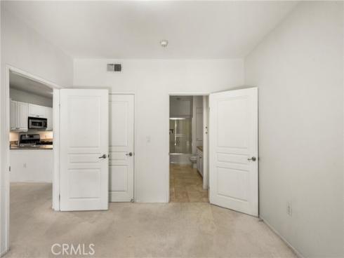 3202 Watermarke , Irvine, CA
