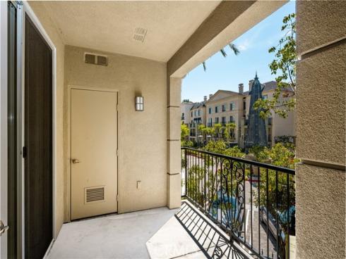 3202 Watermarke , Irvine, CA