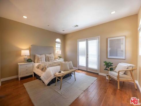 107  Chantilly  , Irvine, CA