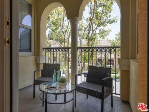107  Chantilly  , Irvine, CA