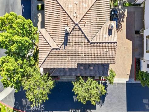 143 Lockford , Irvine, CA