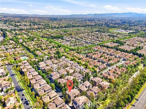 143 Lockford , Irvine, CA