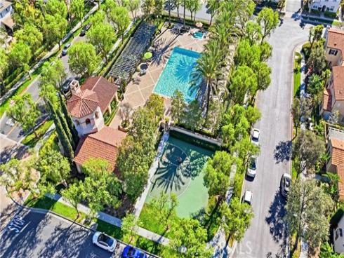 143 Lockford , Irvine, CA