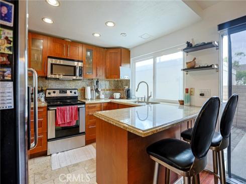 12 Silverwood 19 , Irvine, CA