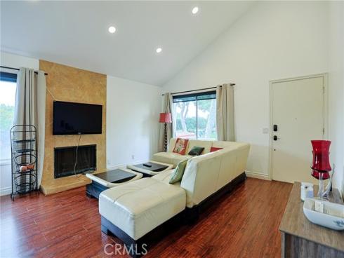 12 Silverwood 19 , Irvine, CA