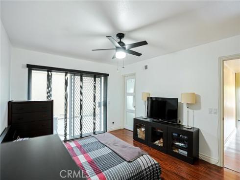 12 Silverwood 19 , Irvine, CA