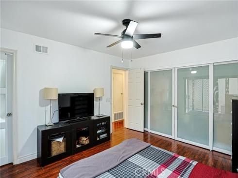 12 Silverwood 19 , Irvine, CA