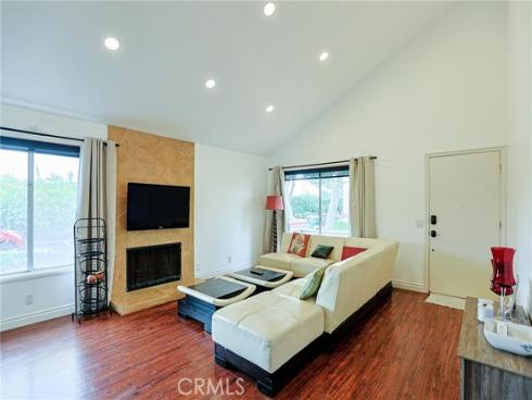 12 Silverwood 19 , Irvine, CA