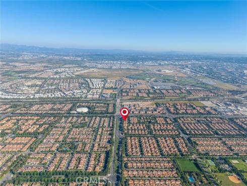 113  Hanging  , Irvine, CA