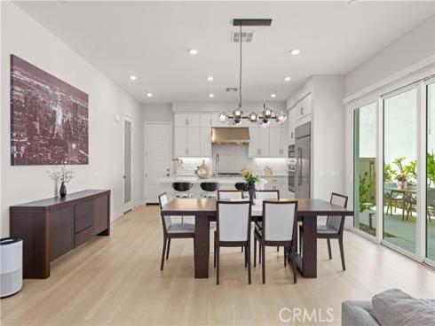 259 chorus , Irvine, CA