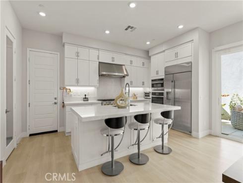 259 chorus , Irvine, CA
