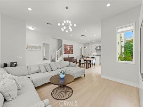 259 chorus , Irvine, CA