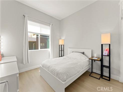 259 chorus , Irvine, CA