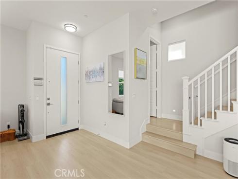 259 chorus , Irvine, CA