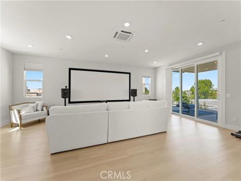 259 chorus , Irvine, CA