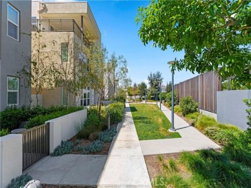 259 chorus , Irvine, CA