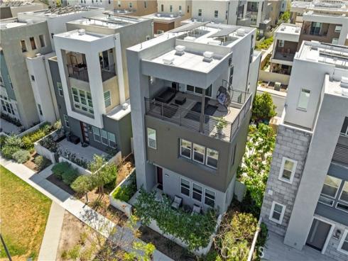 259 chorus , Irvine, CA