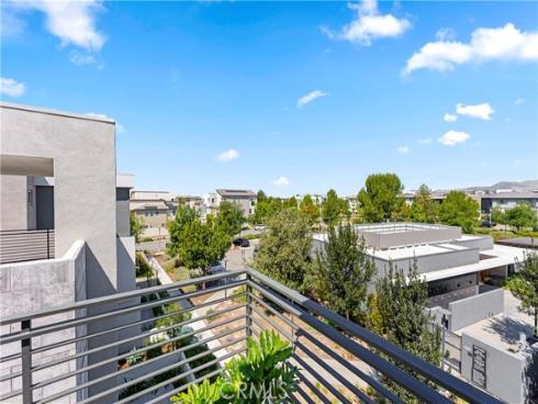 259 chorus , Irvine, CA