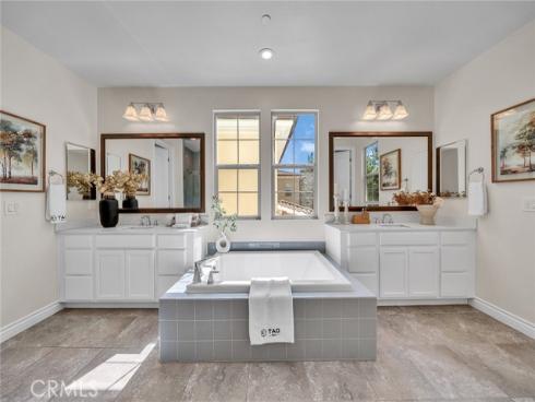 60 Sherwood , Irvine, CA