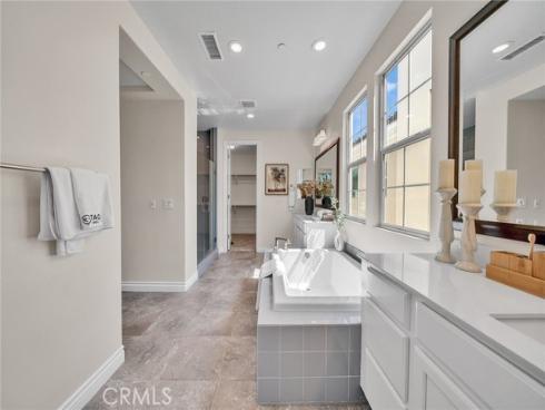 60 Sherwood , Irvine, CA