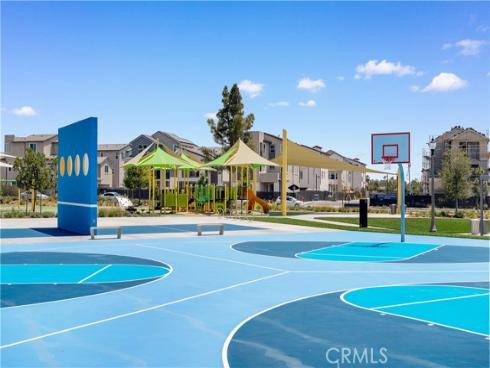 203 Lynx , Irvine, CA