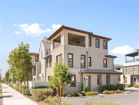 203 Lynx , Irvine, CA
