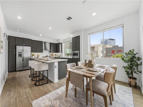 221 Bowery , Irvine, CA