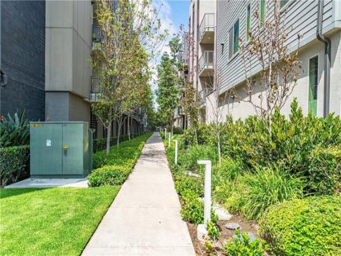 221 Bowery , Irvine, CA
