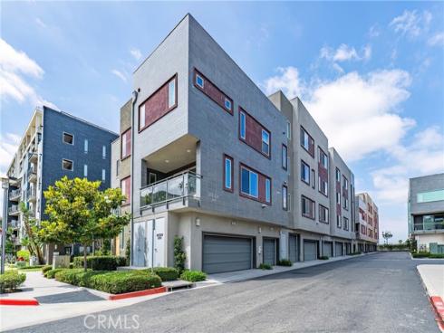 221  Bowery  , Irvine, CA