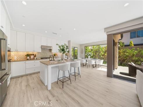 116 Tritone , Irvine, CA