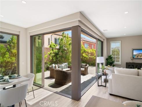 116 Tritone , Irvine, CA