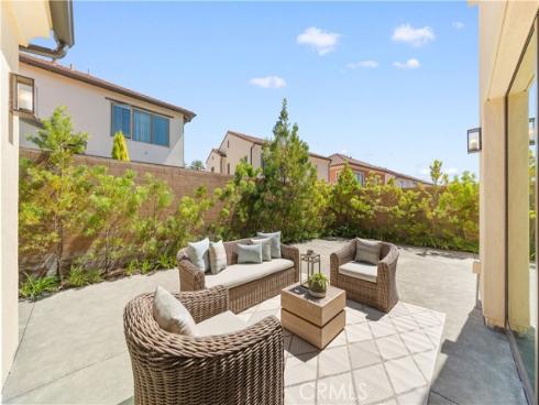 116 Tritone , Irvine, CA