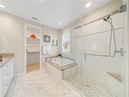 116 Tritone , Irvine, CA