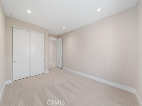 116 Tritone , Irvine, CA